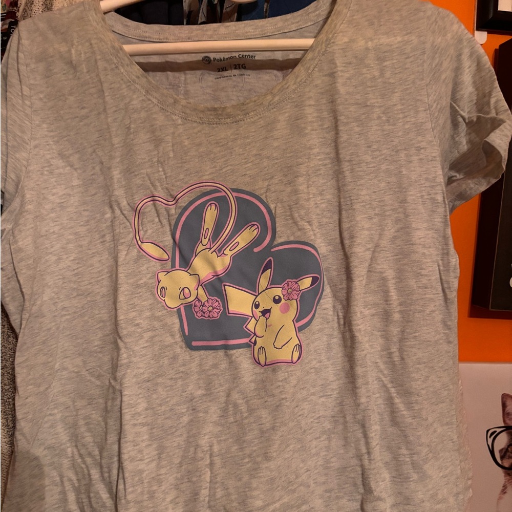 Pokémon Mew & Pikachu Short Sleeve Tee
